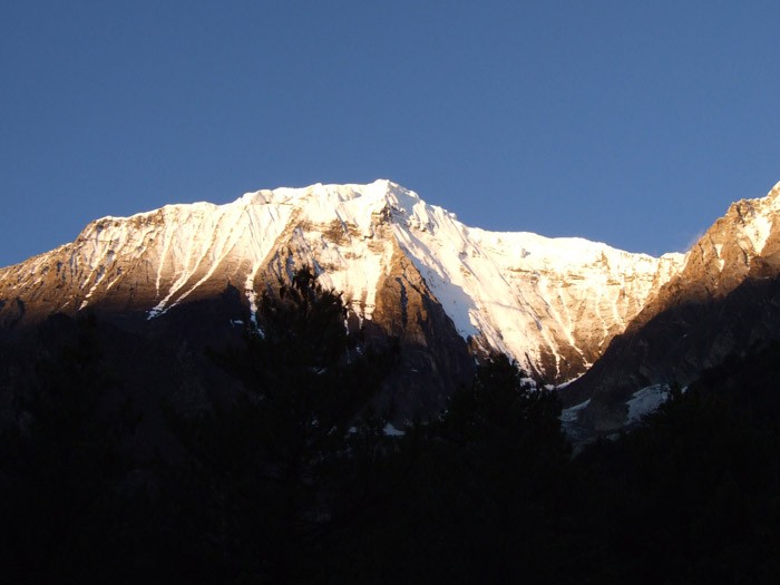 upper-dolpo-trek  sunrise